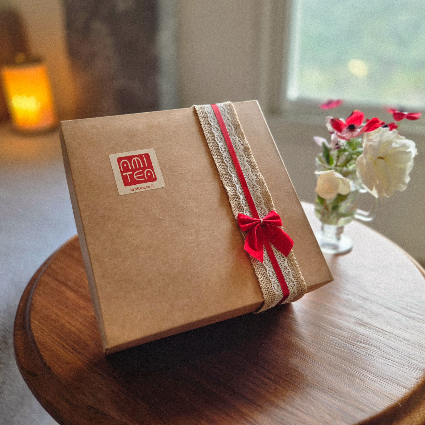 Подарочный набор: 6 сортов чая и пара чашек